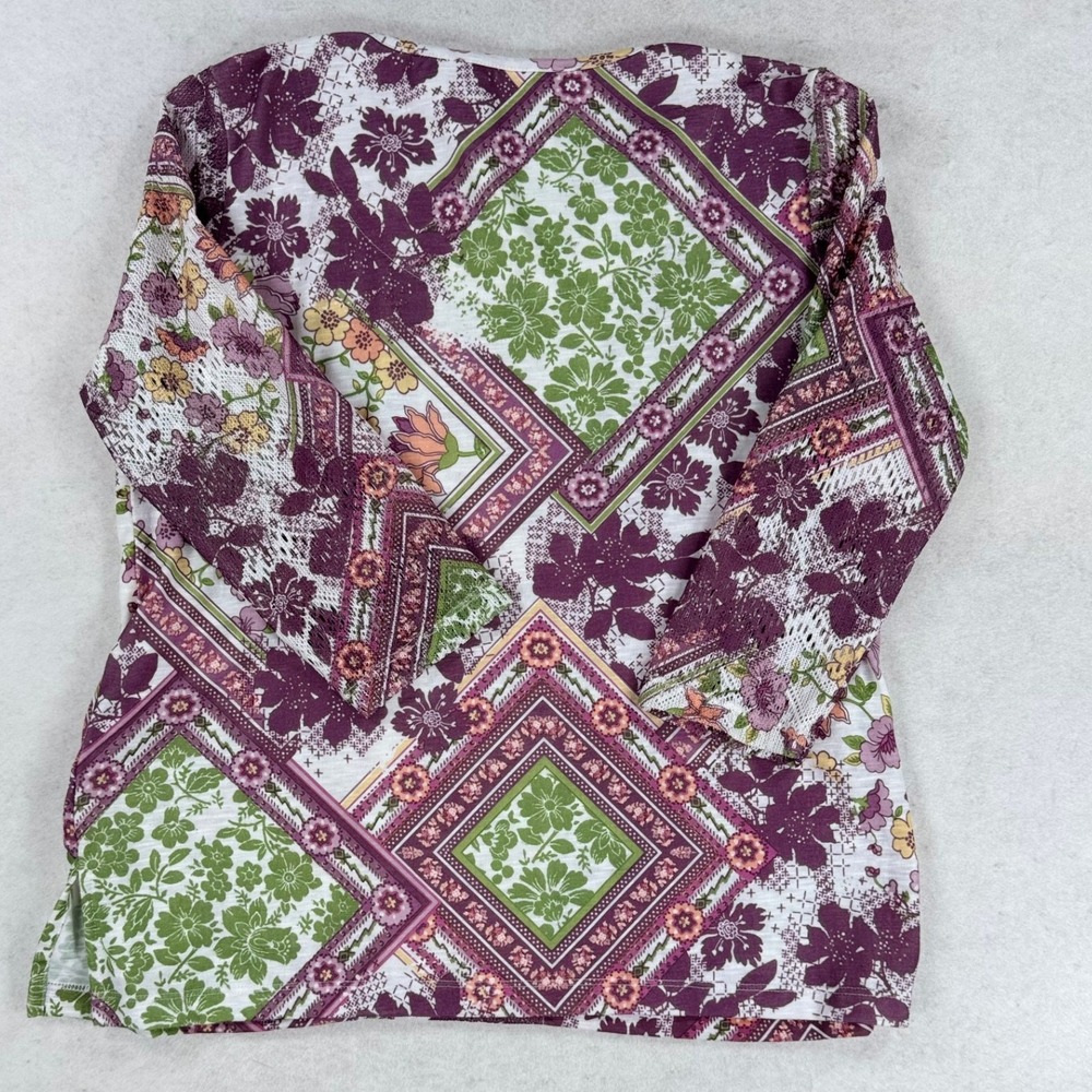 Alfred Dunner Petite Patchwork Floral Embellished Top Purple Green PS 3/4 Sleeve - Picture 6 of 6